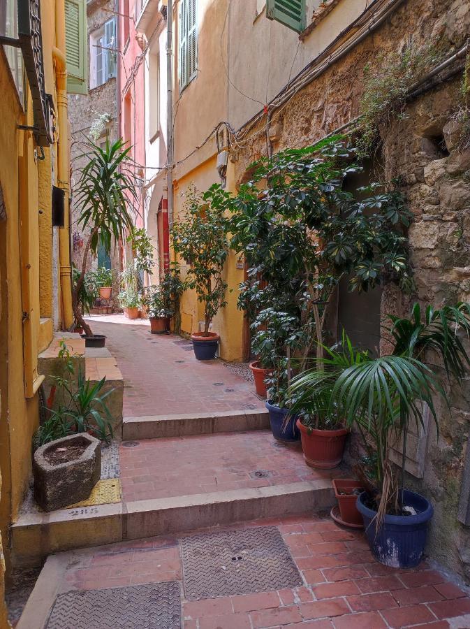Апартаменты Bilocale Nella Vecchia Citta' Di Mentone Экстерьер фото